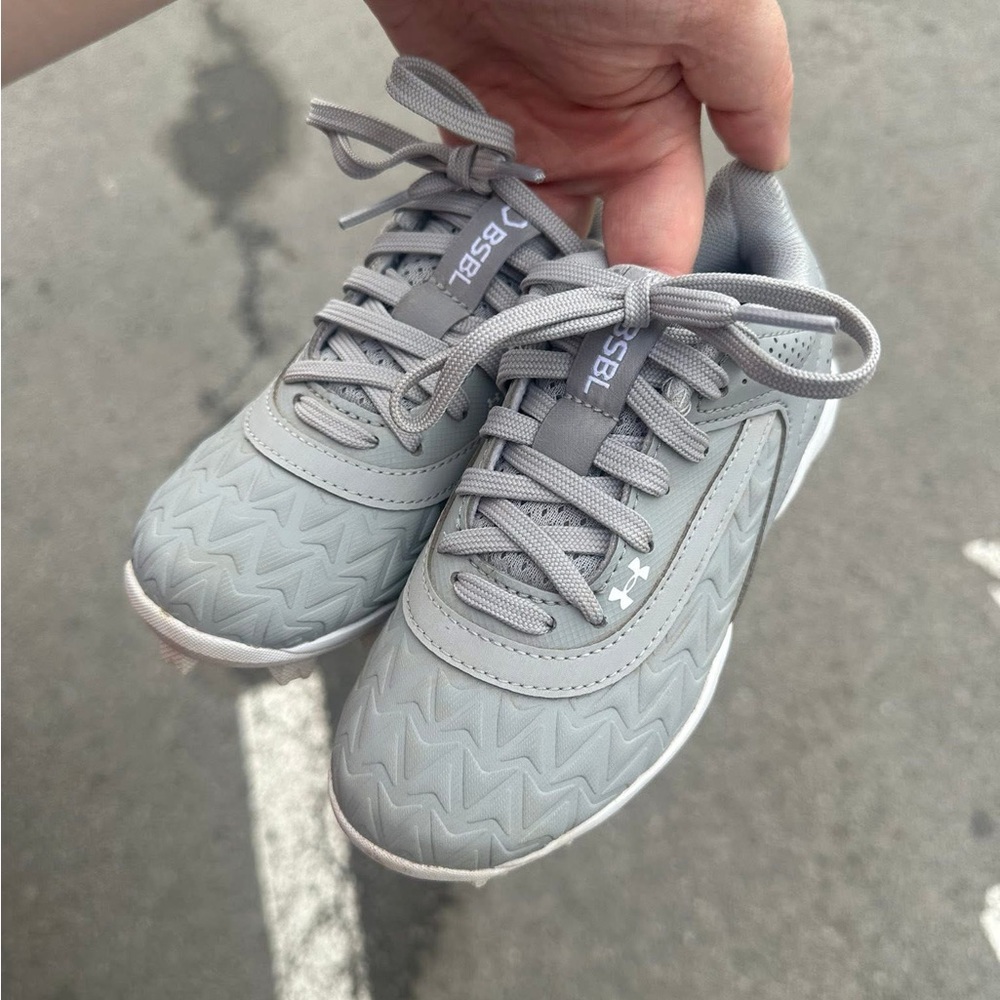 Under Armour Gray Cleats